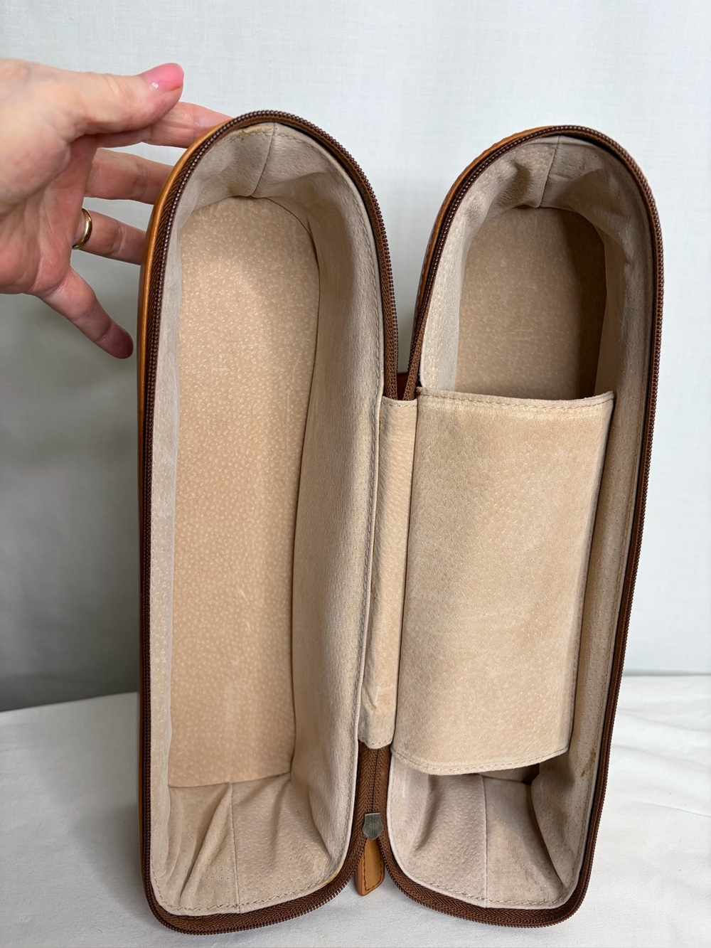 Clava Leather Two Bottle Wine Carrier - Tan - Picture 14 of 16